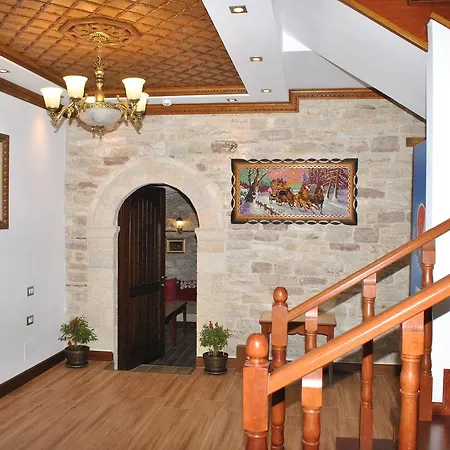 Kastro Hotell Gjirokastër