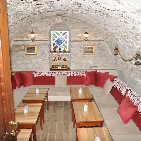 Kastro Hotell Gjirokastër