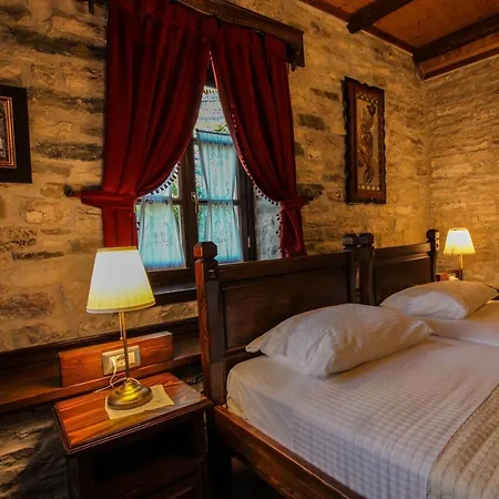 Kastro Hotel *