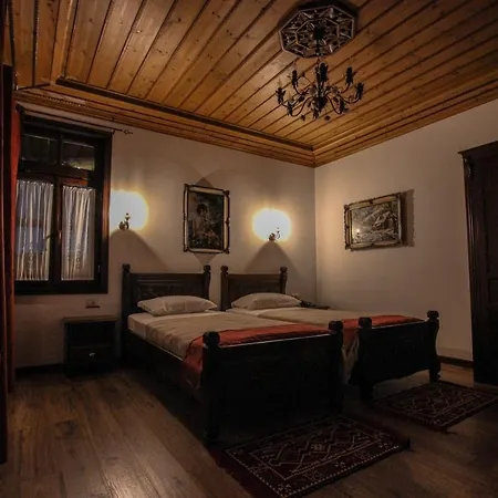 Kastro Hotel *