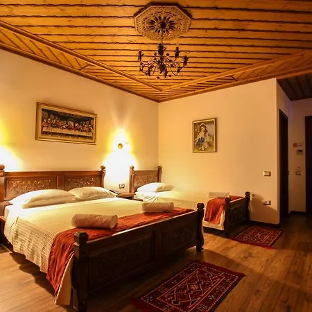 Szálloda Kastro Gjirokastra