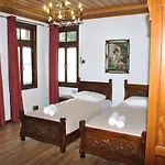 מלון Kastro Gjirokastër