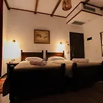 Kastro 2* Gjirokastër