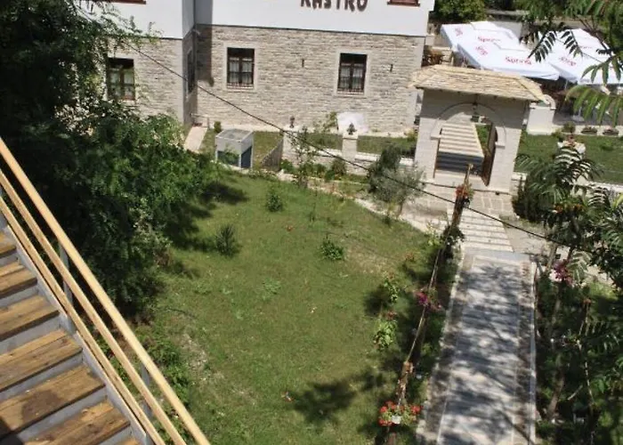 Kastro 2* Gjirokastër
