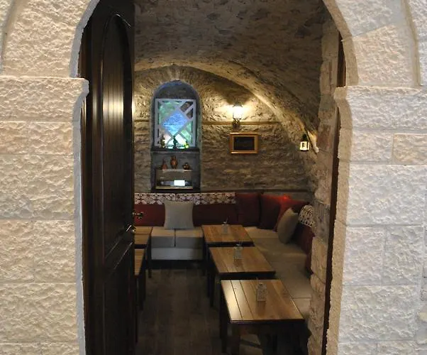 Kastro Hotel